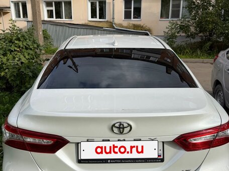 2020 Toyota Camry VIII (XV70), белый, 3450000 рублей, вид 3