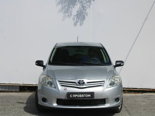 2011 Toyota Auris I Рестайлинг, серебристый, 939000 рублей, вид 2
