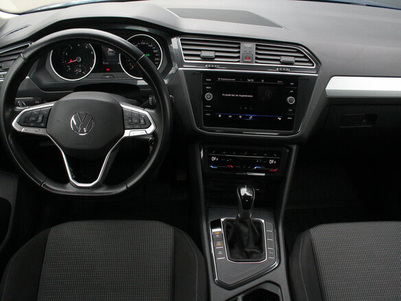 2021 Volkswagen Tiguan II Рестайлинг, синий, 2720000 рублей - вид 6