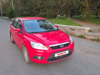 2010 Ford Focus II Рестайлинг, красный, 830000 рублей, вид 3