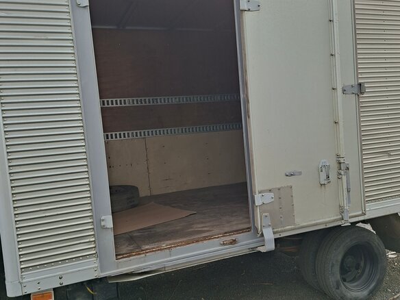 1999 Isuzu Elf (N-series), белый, 980000 рублей - вид 6