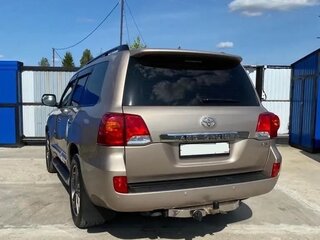 2014 Toyota Land Cruiser 200 Series Рестайлинг 1, золотистый, 4900000 рублей, вид 3
