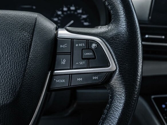 2021 Toyota Sienna IV, зелёный, 3960000 рублей - вид 21