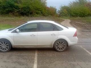 2010 Ford Focus II Рестайлинг, белый, 480000 рублей, вид 4