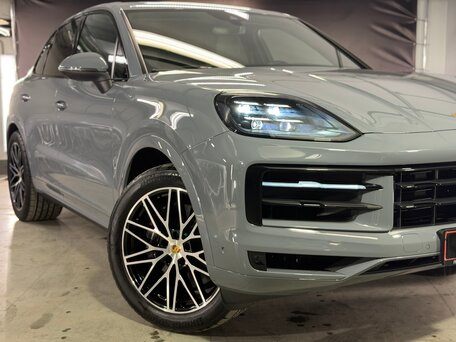 2024 Porsche Cayenne III Рестайлинг, серебристый, 14250000 рублей, вид 4