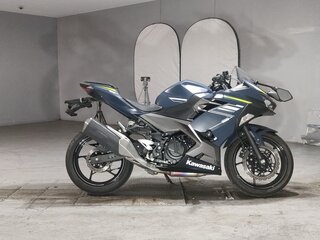 2023 Kawasaki Ninja 400, синий, 523000 рублей, вид 1