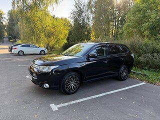 2012 Mitsubishi Outlander III, чёрный, 935000 рублей, вид 2