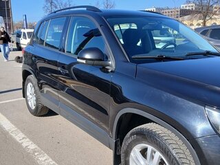 2014 Volkswagen Tiguan I Рестайлинг, чёрный, 1400000 рублей, вид 3