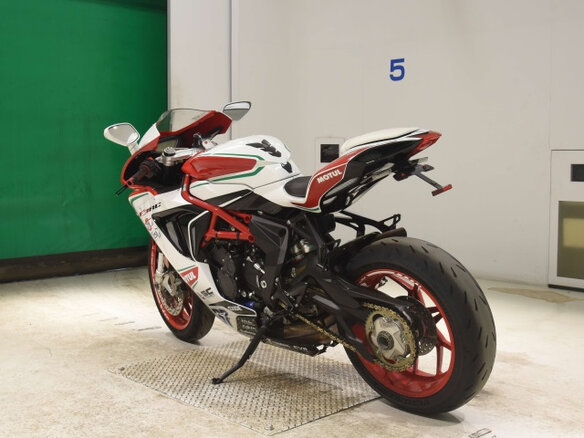 2020 MV Agusta F3 800, красный, 890000 рублей - вид 5