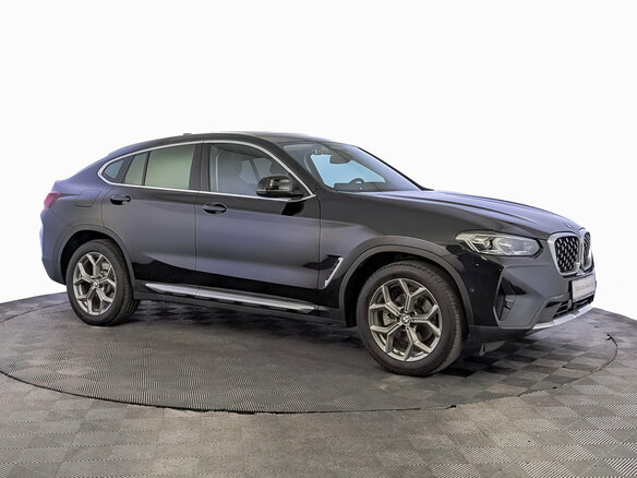 2022 BMW X4 20i II (G02) Рестайлинг, чёрный, 5900000 рублей - вид 3