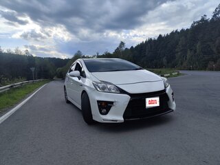 2012 Toyota Prius III Рестайлинг (XW30), белый, 1150000 рублей, вид 3