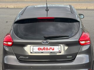 2017 Ford Focus III Рестайлинг, серый, 1390000 рублей, вид 5