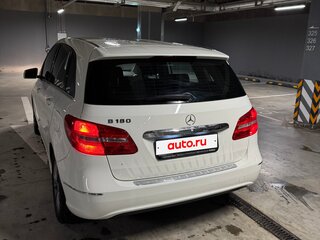2013 Mercedes-Benz B-Класс 180 II (W246), белый, 1350000 рублей, вид 2