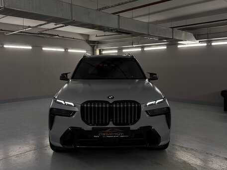 2022 BMW X7 40d I (G07) Рестайлинг, серый, 11000000 рублей, вид 3