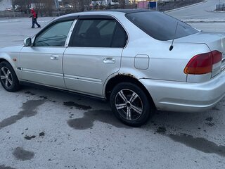 1997 Isuzu Gemini V, зелёный, 220000 рублей, вид 4