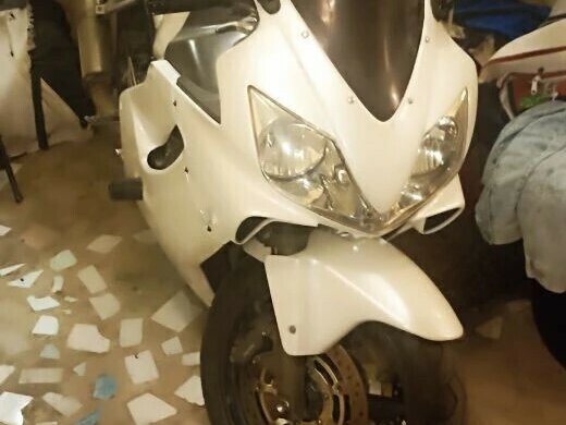 2002 Honda CBR 600F, белый, 450000 рублей - вид 5