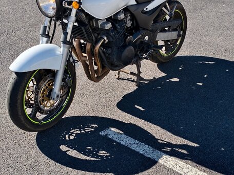 2000 Kawasaki ZR-7, белый, 280000 рублей, вид 3