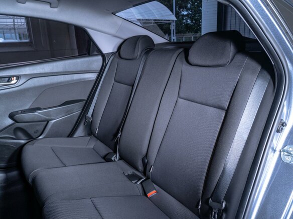 2020 Hyundai Solaris II, серый, 1675000 рублей - вид 11