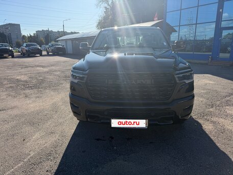 2026 Ram 1500 Crew Cab V Рестайлинг, зелёный, 9399999 рублей, вид 2