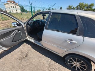 2014 Lada (ВАЗ) Kalina II, серебристый, 400000 рублей, вид 3