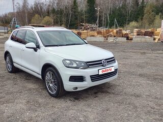 2012 Volkswagen Touareg II, белый, 2044000 рублей, вид 4