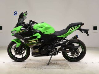 2024 Kawasaki Ninja 400, зелёный, 797000 рублей, вид 1