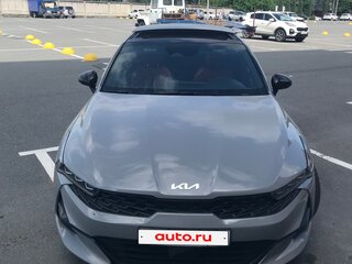 2021 Kia K5 III, серый, 2950000 рублей, вид 1