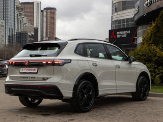 2026 Volkswagen Tiguan L Pro III (China Market), бежевый, 5250000 рублей, вид 4
