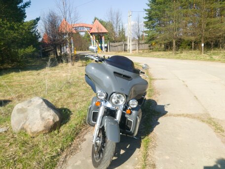 2017 Harley-Davidson Electra Glide, серый, 1399000 рублей, вид 1