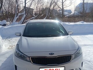 2019 Kia Cerato III Рестайлинг (Classic), белый, 1700000 рублей, вид 1