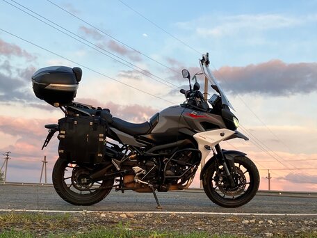 2018 Yamaha MT-09 Tracer (FJ-09), серый, 750000 рублей, вид 1