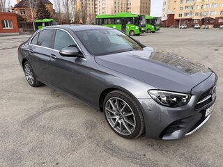 2022 Mercedes-Benz E-Класс 200 V (W213, S213, C238) Рестайлинг, серый, 5699000 рублей, вид 3