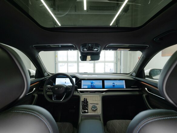 2026 Geely Monjaro I Рестайлинг, белый, 4954990 рублей - вид 11