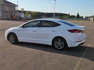 2016 Hyundai Elantra VI (AD), белый, 990000 рублей, вид 4