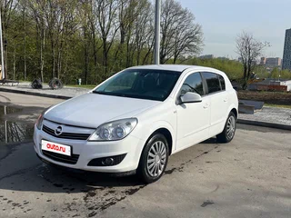 2012 Opel Astra H Рестайлинг, белый, 450000 рублей, вид 1