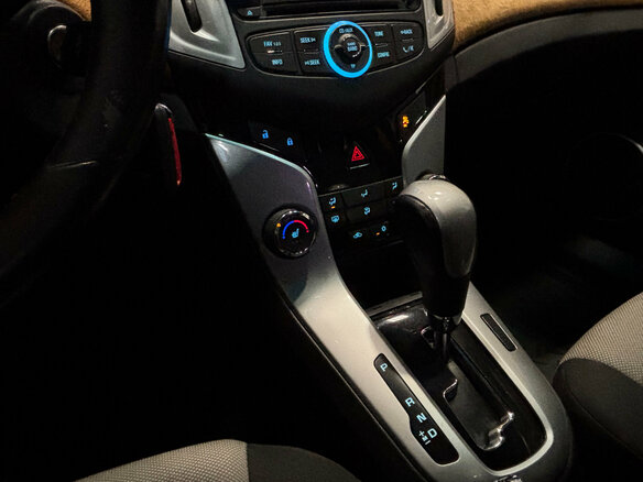 2014 Chevrolet Cruze I Рестайлинг, коричневый - вид 17