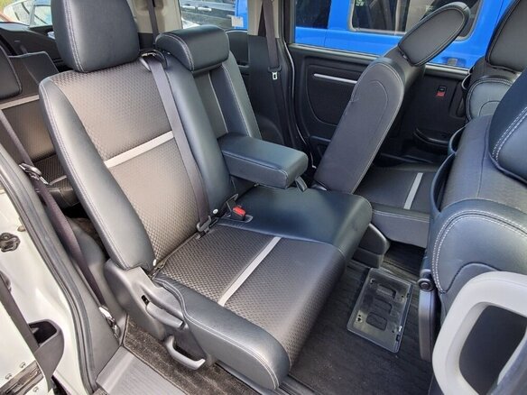 2018 Honda Stepwgn Spada V Рестайлинг, белый, 2298000 рублей - вид 9