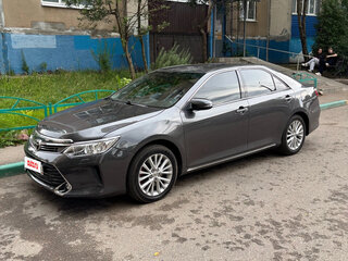 2013 Toyota Camry VII (XV50), серый, 1710000 рублей, вид 5