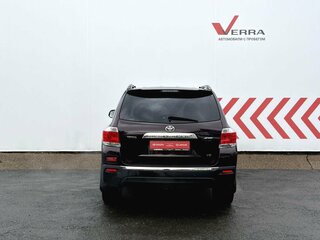 2013 Toyota Highlander II (XU40) Рестайлинг, красный, 2310000 рублей, вид 4