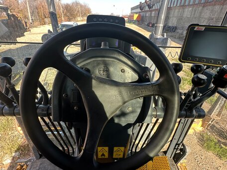 2016 John Deere 672G, 20000000 рублей, вид 4