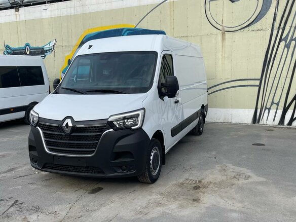 2024 Renault Master, белый, 4950000 рублей - вид 2