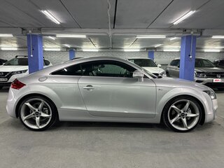 2007 Audi TT II (8J), серебристый, 1429000 рублей, вид 4