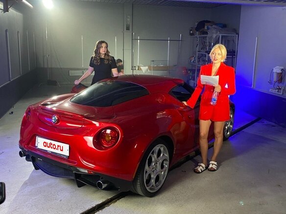 2014 Alfa Romeo 4C, красный, 10000000 рублей - вид 34