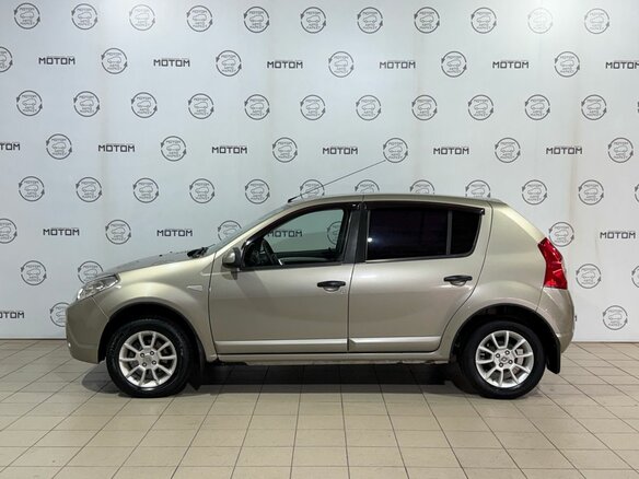 2010 Renault Sandero I, бежевый - вид 4
