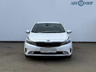2018 Kia Cerato III Рестайлинг (Classic), белый, 1590000 рублей, вид 2