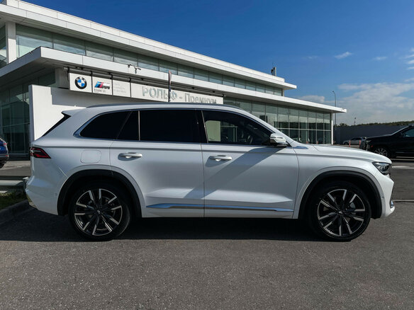 2023 Geely Monjaro I, белый, 3015000 рублей - вид 3