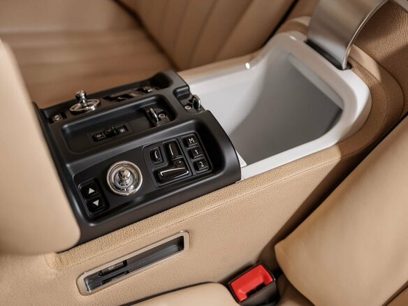 2006 Rolls-Royce Phantom Long VII, чёрный, 43500000 рублей - вид 32