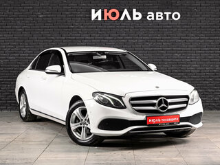 2017 Mercedes-Benz E-Класс 200 V (W213, S213, C238), белый, 2500000 рублей, вид 3