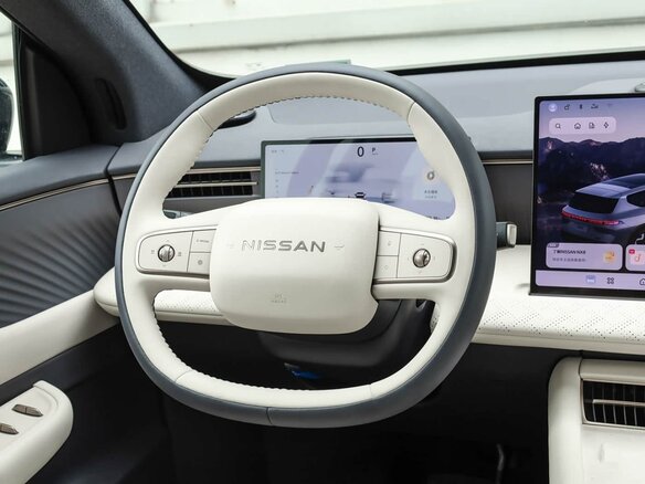 2026 Nissan NX8 73 kWh, чёрный - вид 8