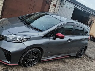 2017 Nissan Note Nismo e-Power II Рестайлинг, серый, 1420000 рублей, вид 3